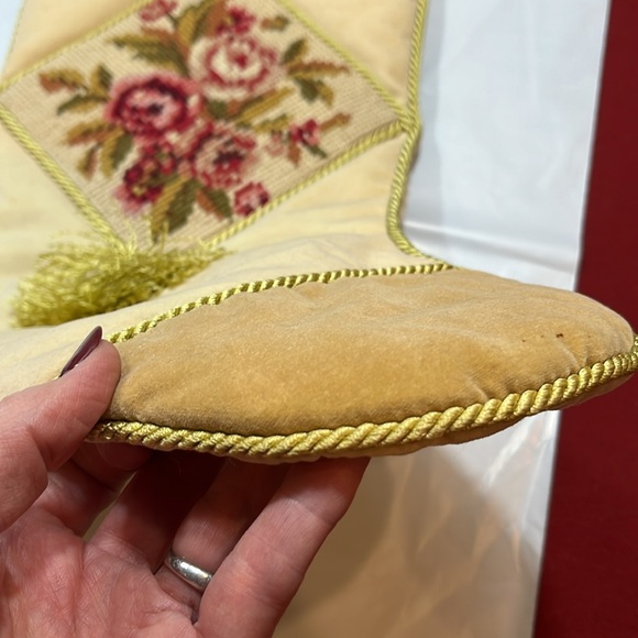 Pink ROSES cross stitch VELVET Christmas Stocking GOLD roping VINTAGE Victorian - Picture 8 of 13